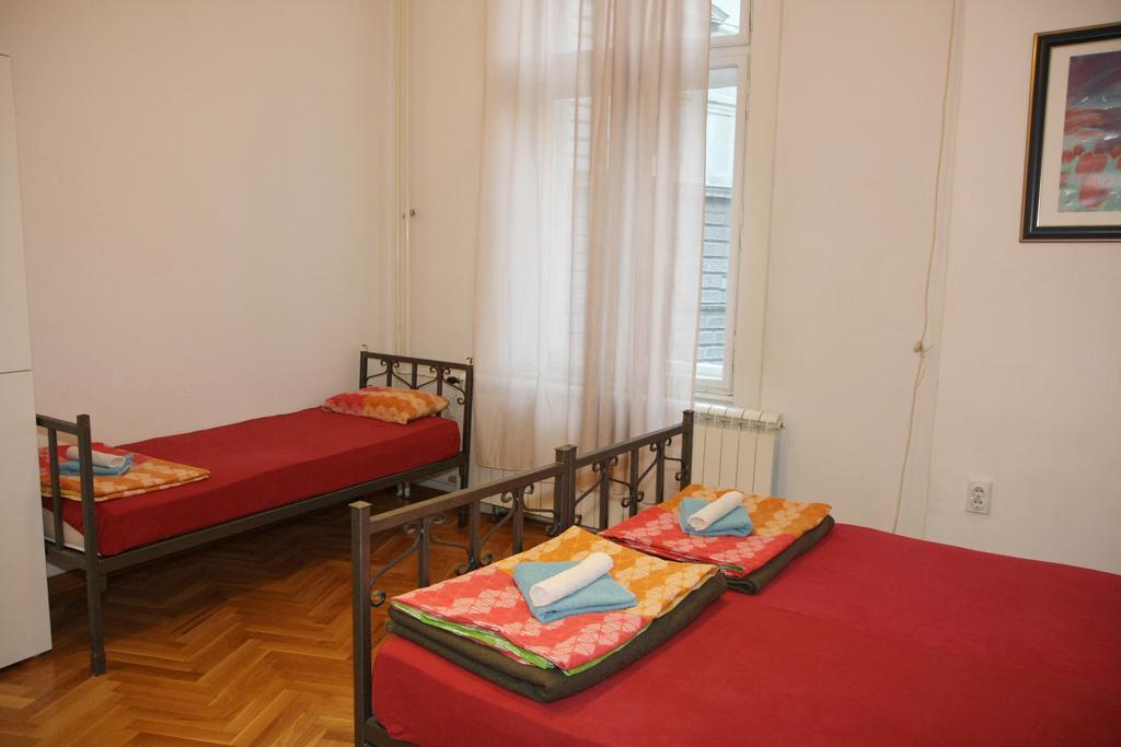 Time Hostel Belgrád Szoba fotó