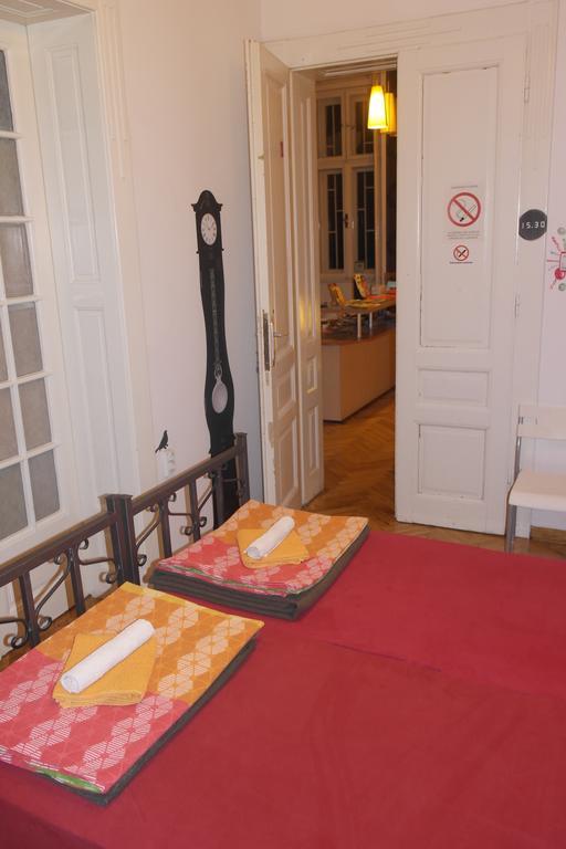 Time Hostel Belgrád Szoba fotó