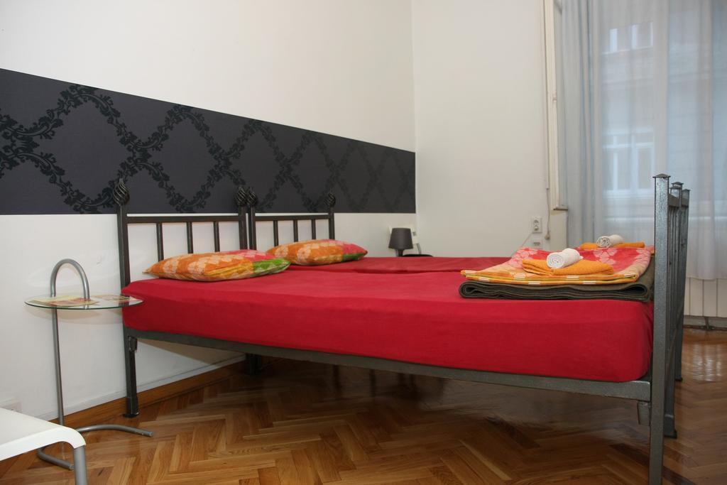 Time Hostel Belgrád Szoba fotó